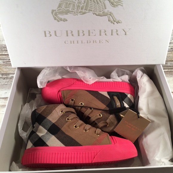 pink burberry shoes